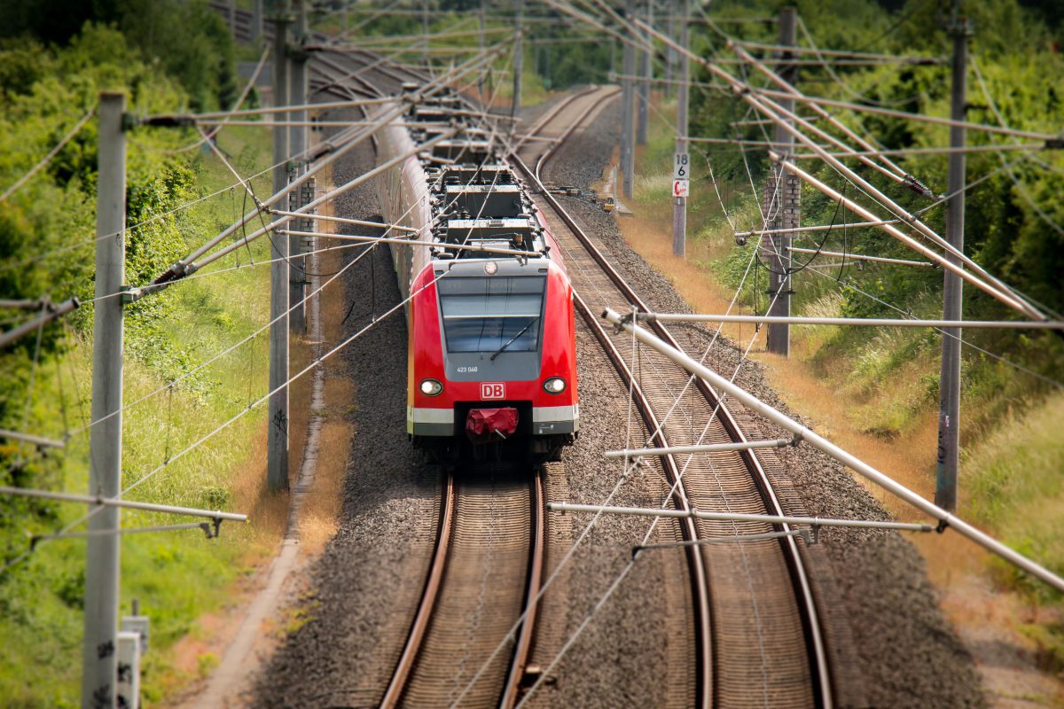 Onlineinformationsabend der Deutschen Bahn: Reaktivierung stillgelegter Gleise