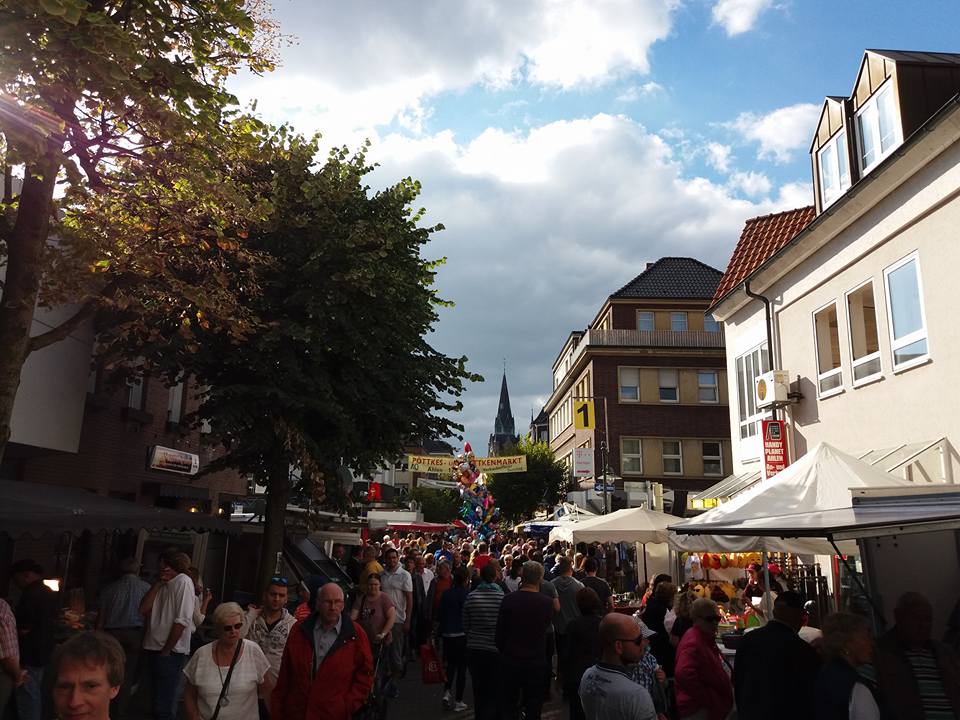 Pöttkes- und Töttkenmarkt