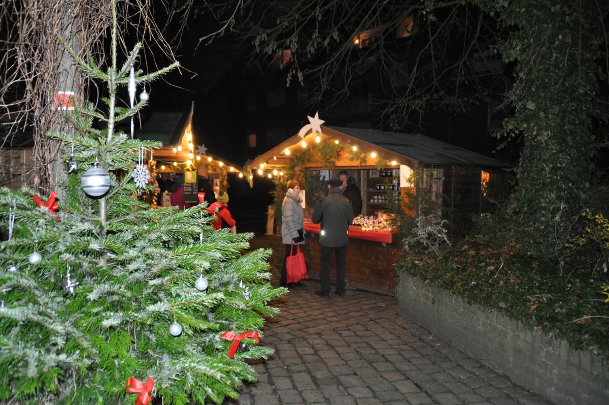 Weihnachtsmarkt am und im Heimatmuseum